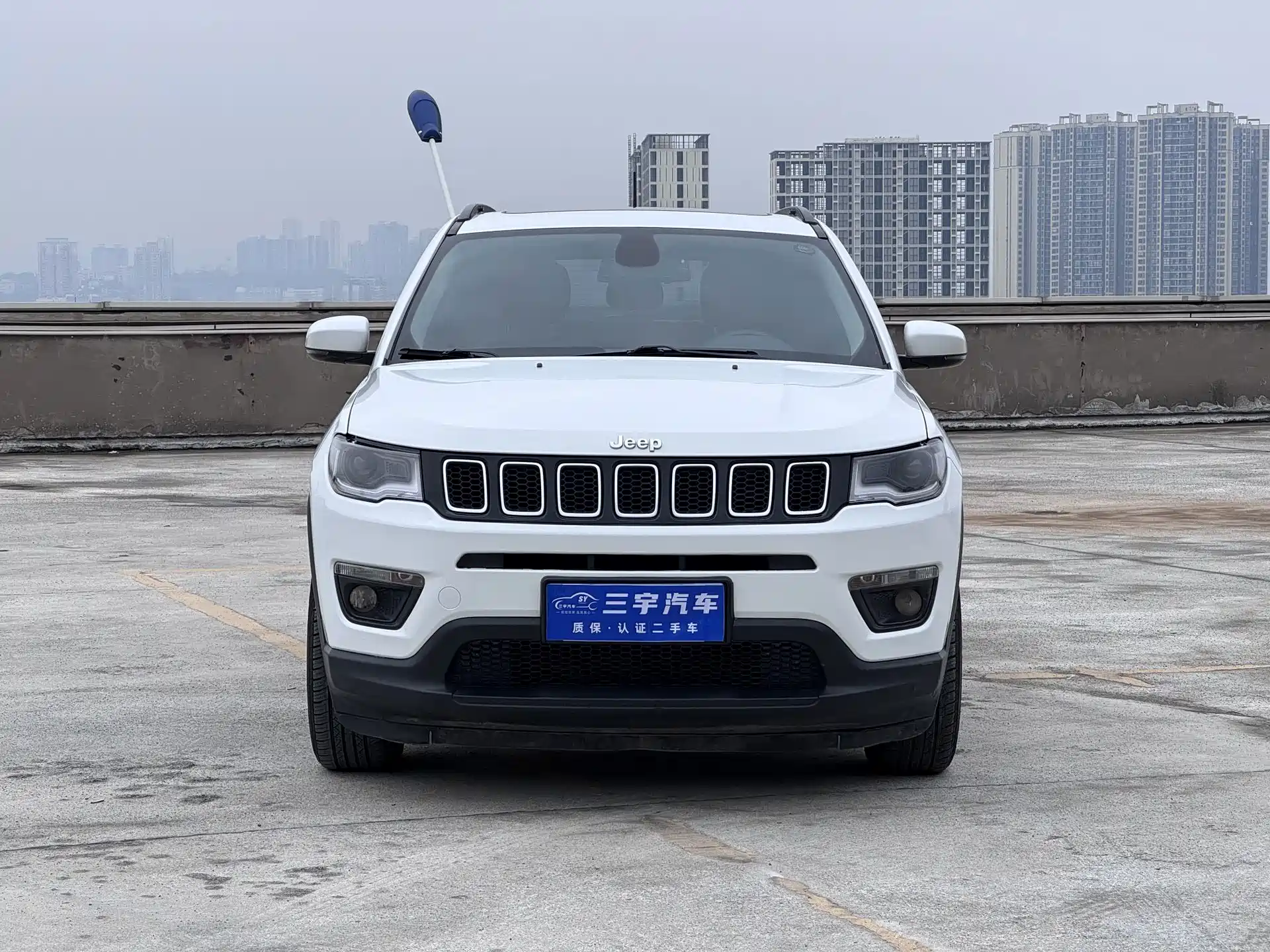 Фото 2 - Jeep Compass