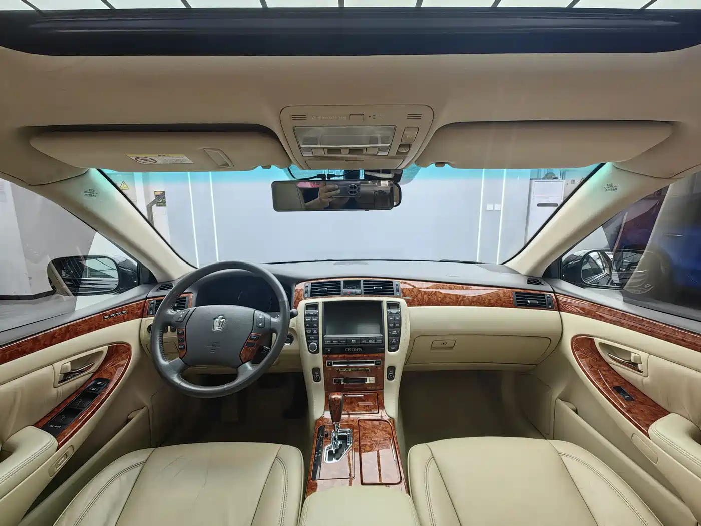 Toyota Crown 2005 Model 3.0L Royal фото 7