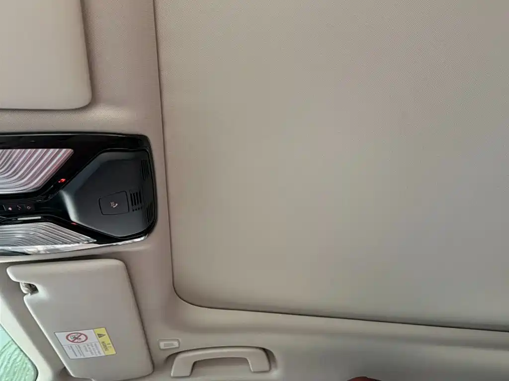 BMW 3 Series 2023 320Li M Sport Package фото 17