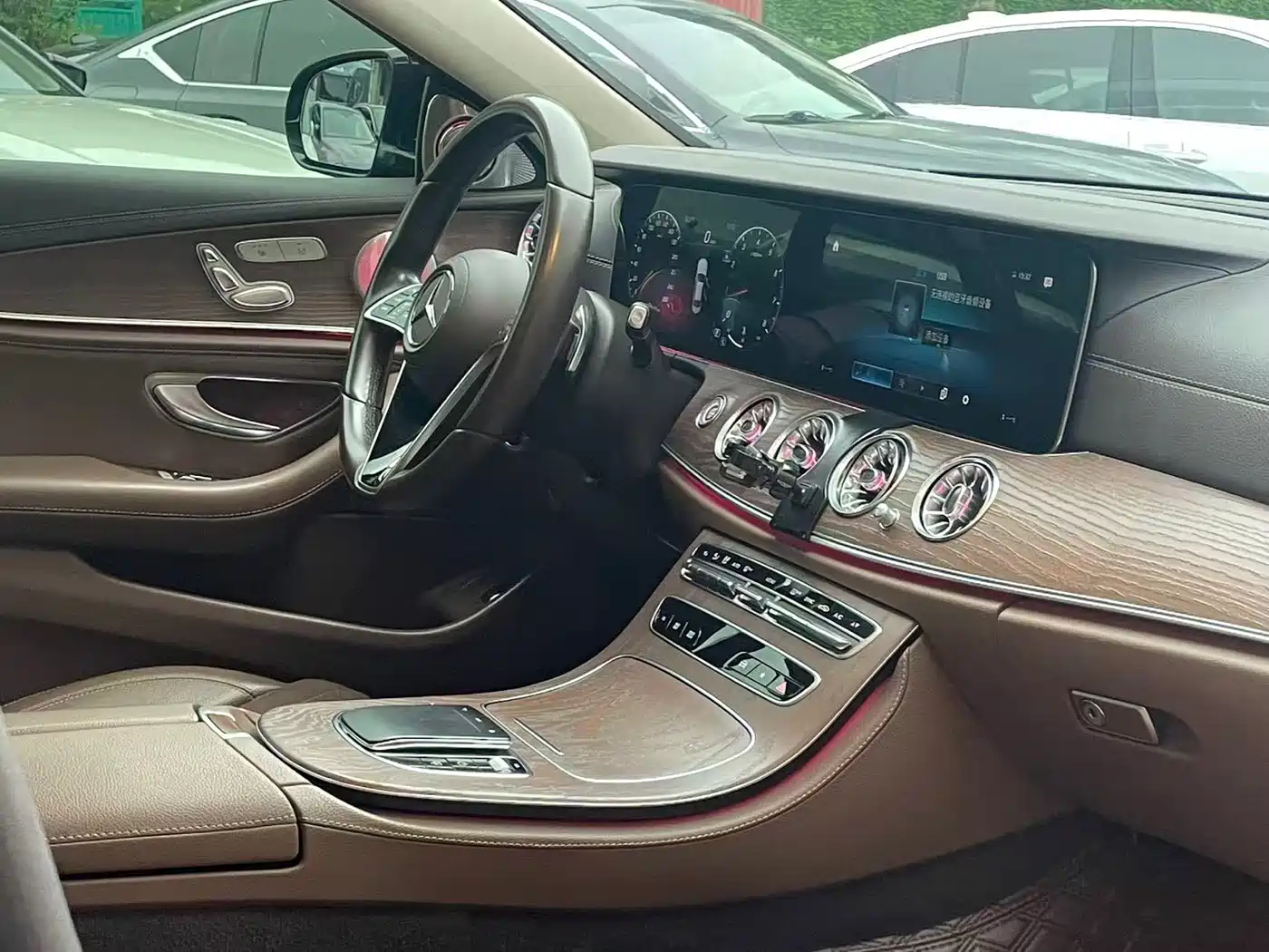 Mercedes-Benz E-Class 2022 E 300 L Luxury фото 12
