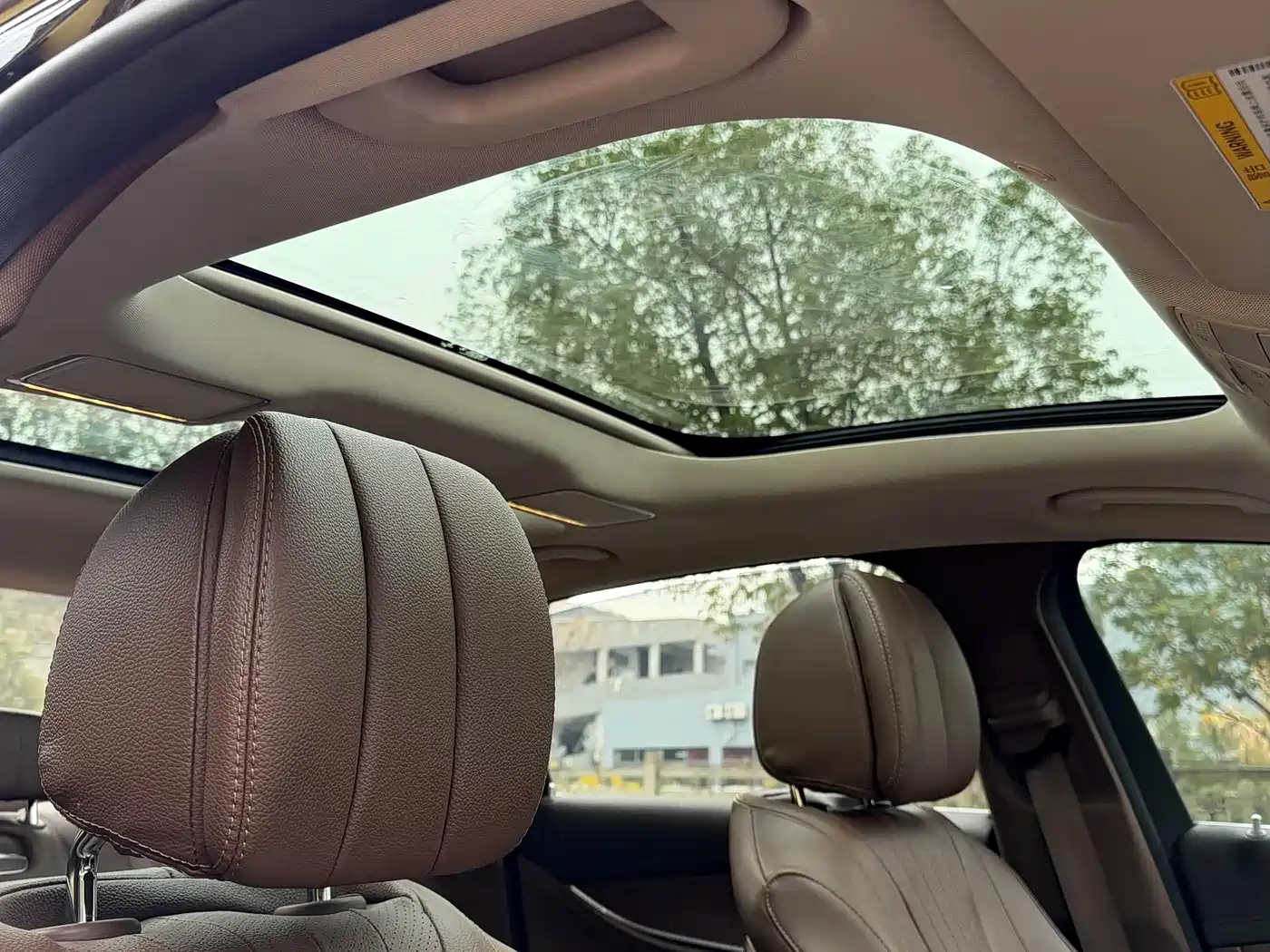 Mercedes-Benz E-Class 2022 E 260 L фото 9