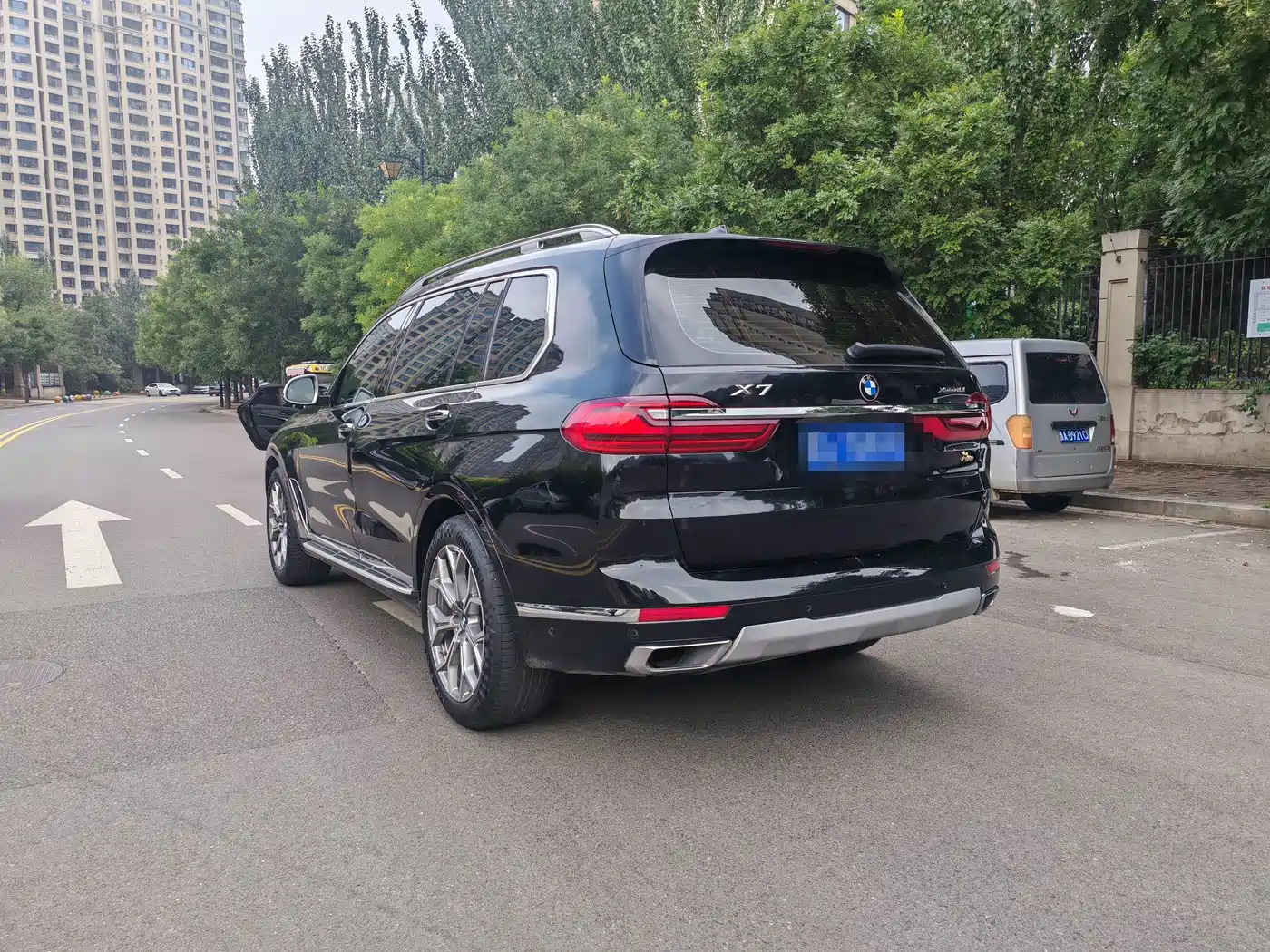 BMW X7 2020 2019 xDrive40i Leading Luxury Package