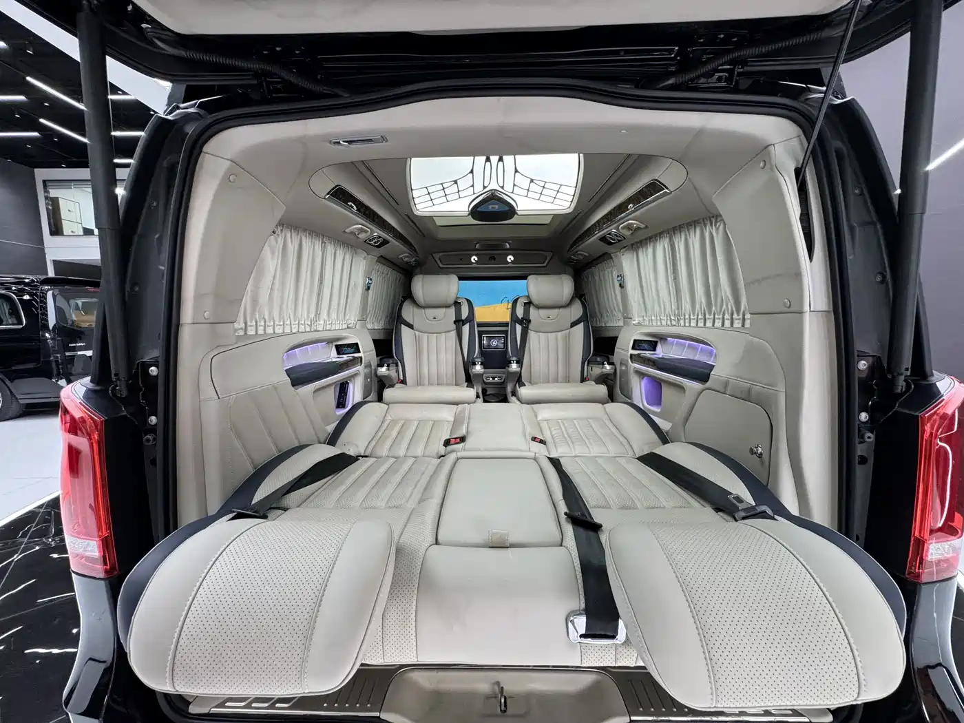 Weihao Auto Kamaz V-Class 2022 2022 2.0T Tianyue Undivided 7-Seater
