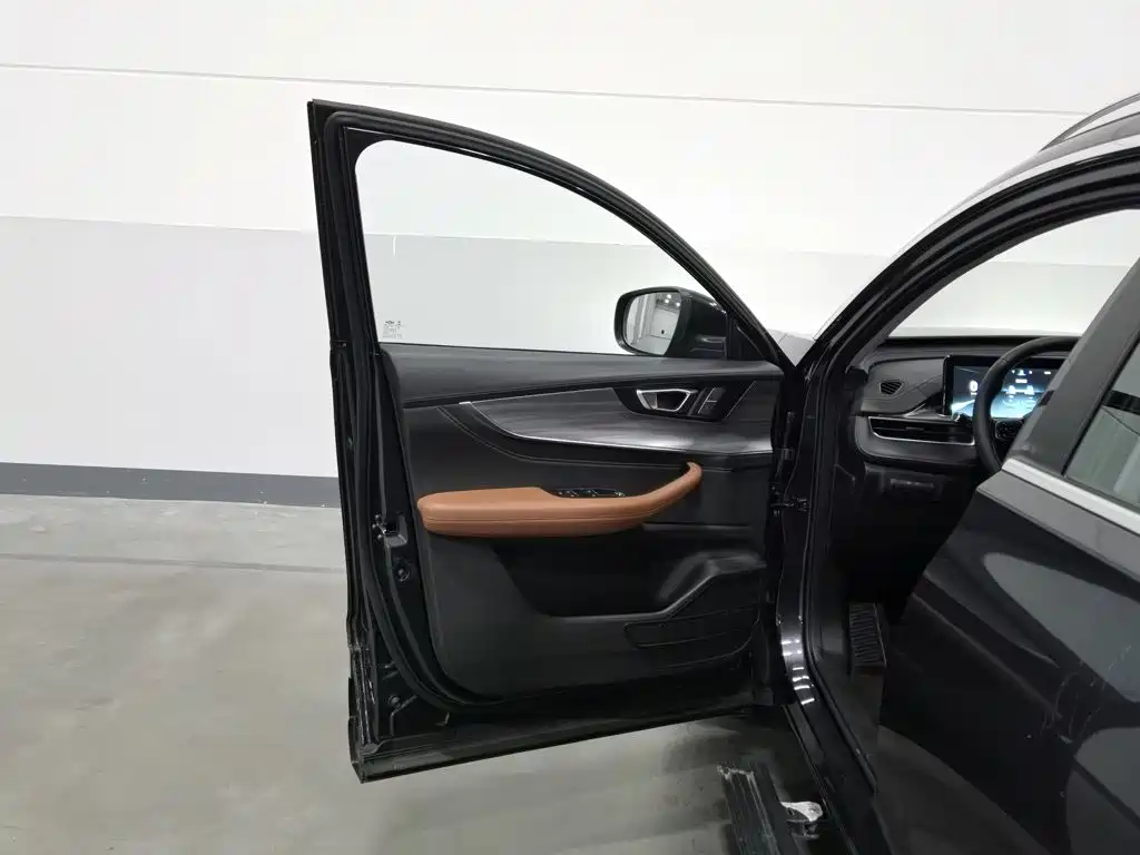 Photo 8 - Chery Tiggo 8 PLUS