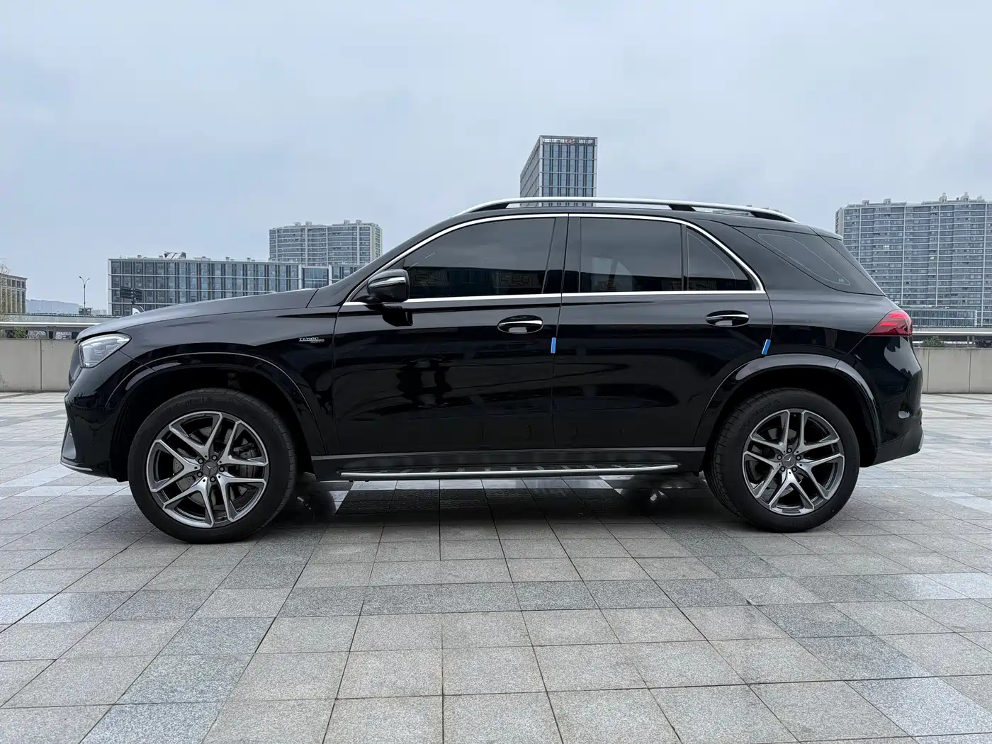 Mercedes-Benz GLE AMG 2024 AMG GLE 53 4MATIC+ фото 4
