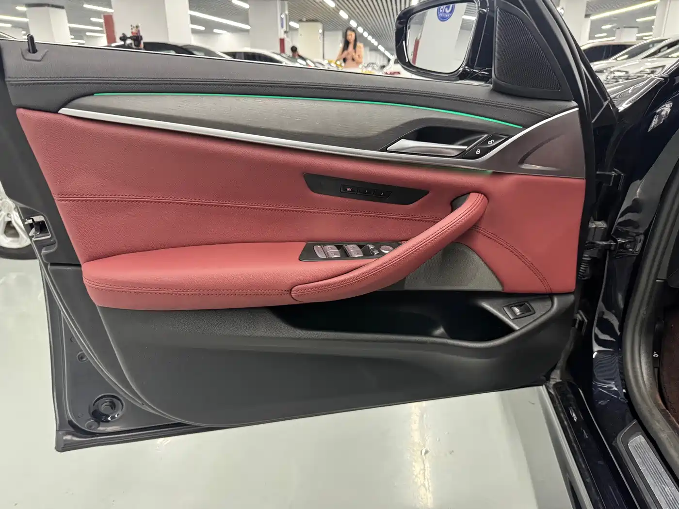 BMW 5 Series 2020 530Li Exclusive M Sport Package фото 4