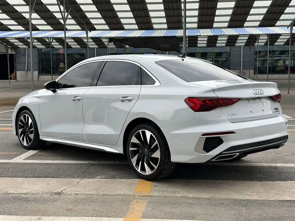 Audi A3 2023 Facelift A3L Limousine 35 TFSI Fashion Sport фото 15