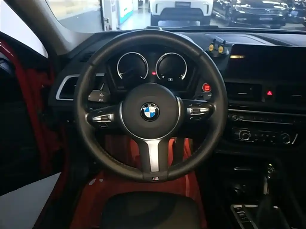 BMW 1 Series 2019 118i M Sport Package фото 7