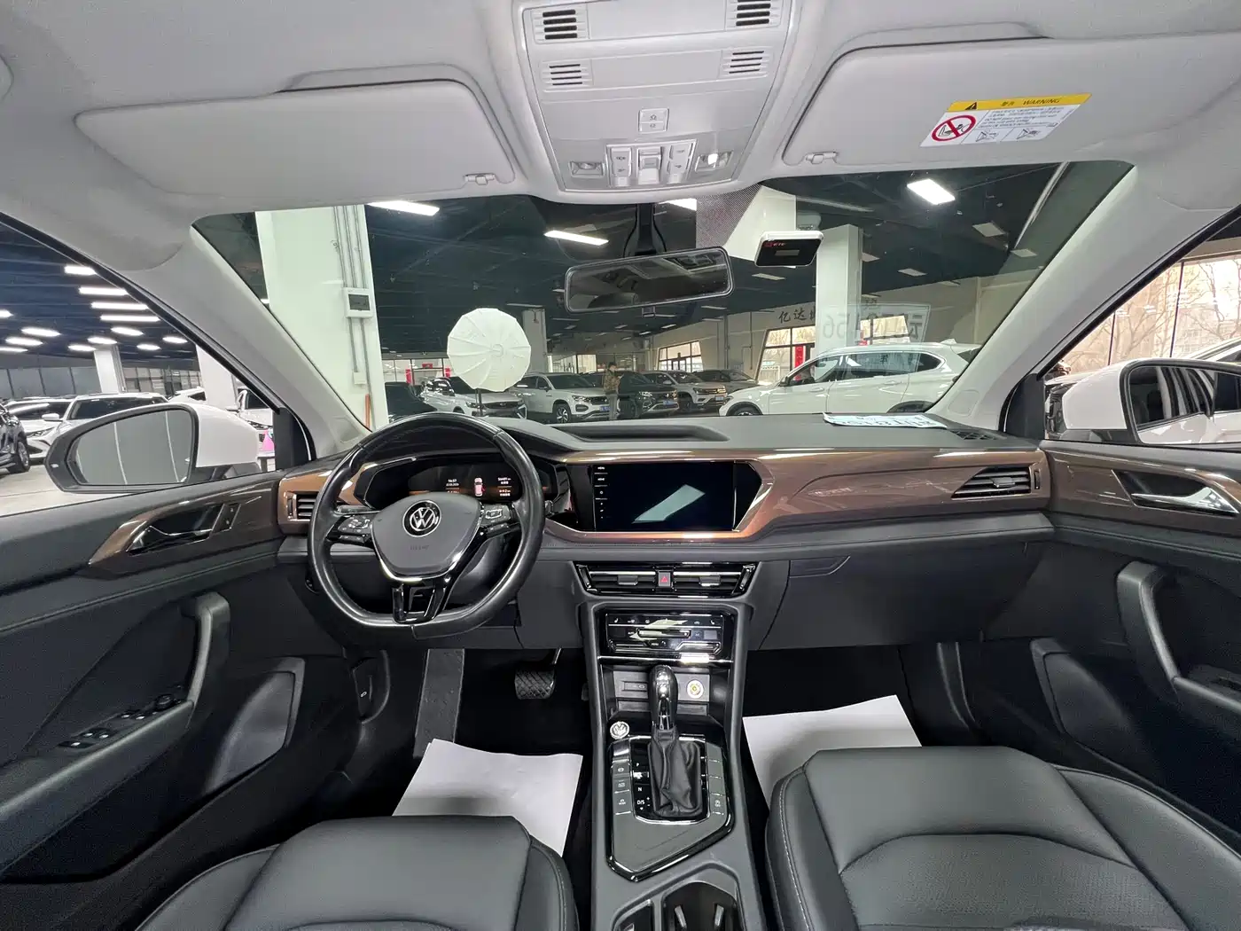Volkswagen Tharu 2022 280TSI FWD Luxury Edition фото 20