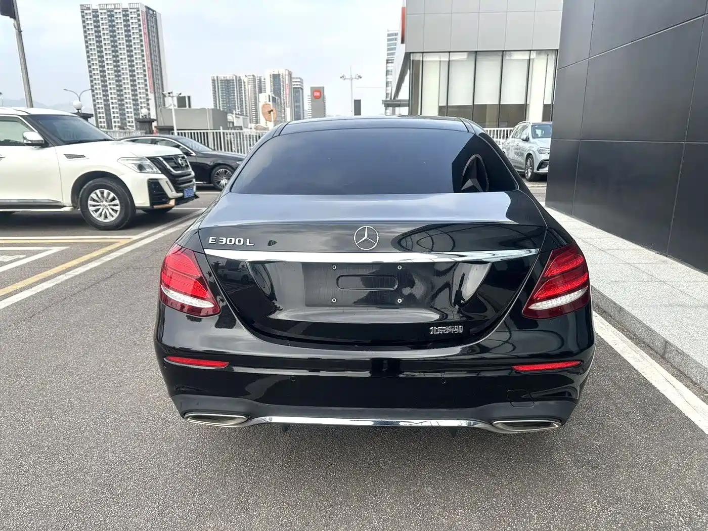 Mercedes-Benz E-Class 2018 E 300 L Sport Fashion фото 4