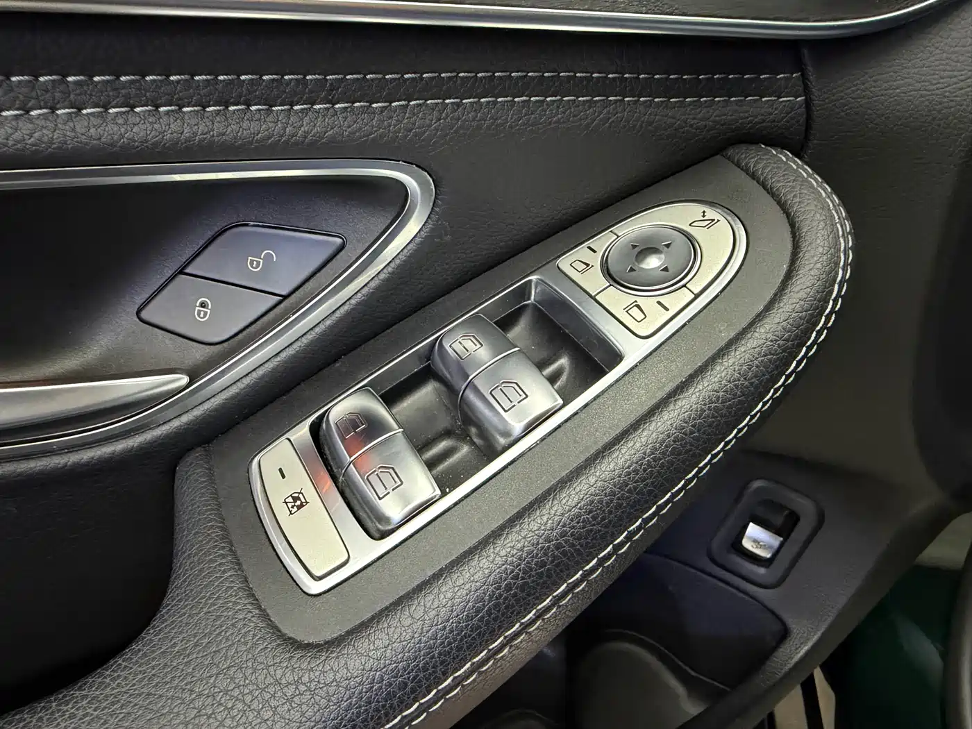 Mercedes-Benz C-Class 2020 C 260 L Sport фото 20