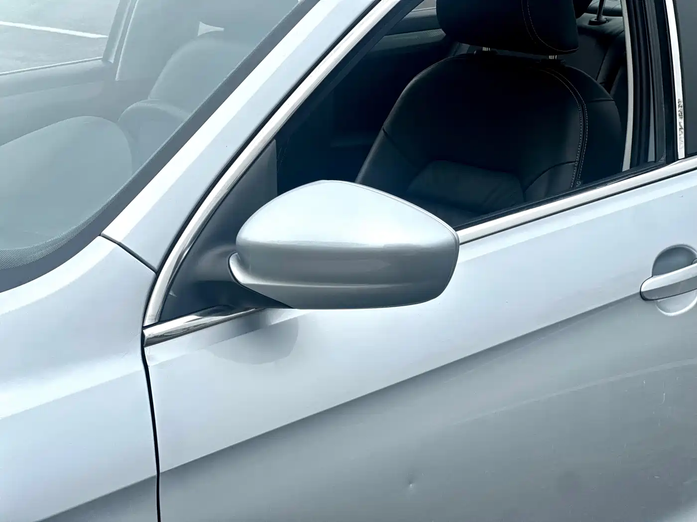Volkswagen Jetta 2015 1.6L Automatic Luxury фото 17
