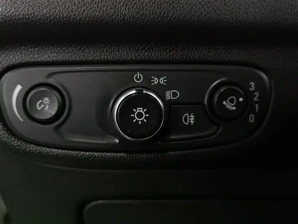 Buick Excelle 2018 15N CVT Luxury фото 21