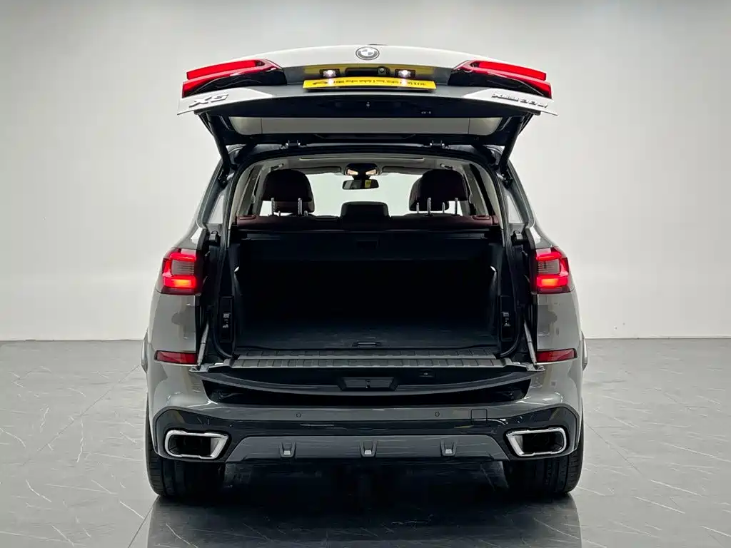 BMW X5 2022 2022 Facelift xDrive 30Li Premium M Sport Package
