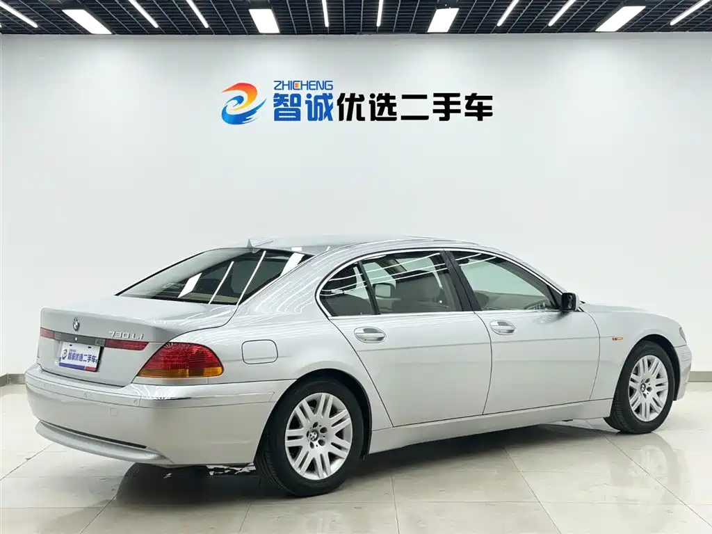 BMW 7 Series 2005 Model 730Li фото 22
