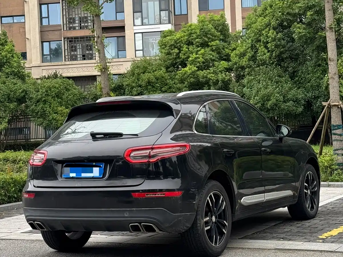 2018 Zotye SR9