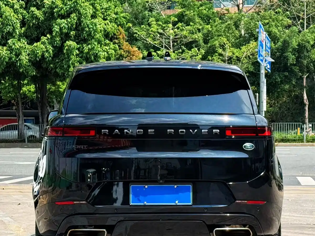 Land Rover Range Rover Sport 2024 400PS Dynamic SE фото 15