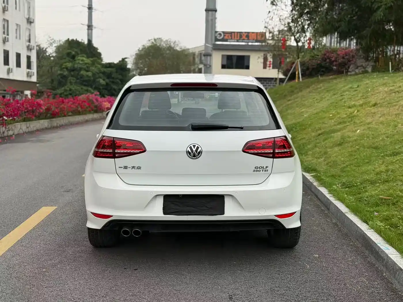 Volkswagen Golf 2016 1.4TSI Automatic R-Line фото 7