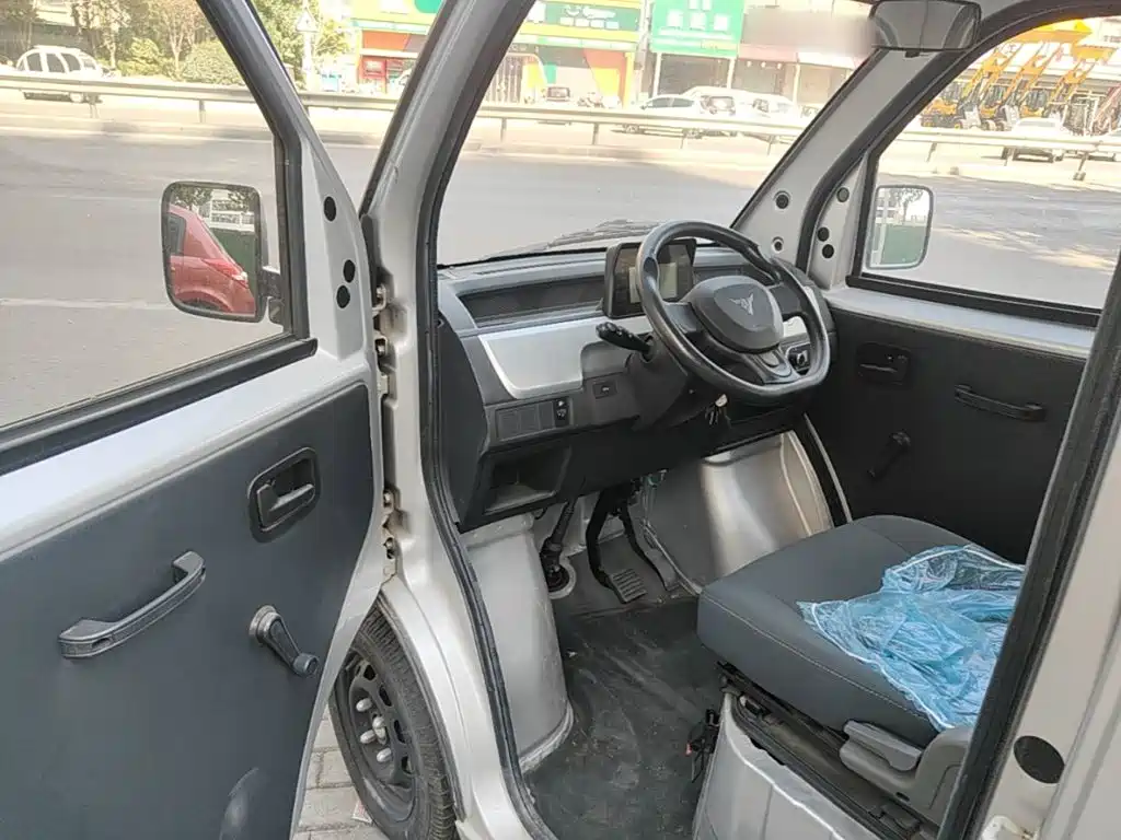 Dali Niumowang Dali Bull King D02 2026 2023 120km Flatbed Comfort