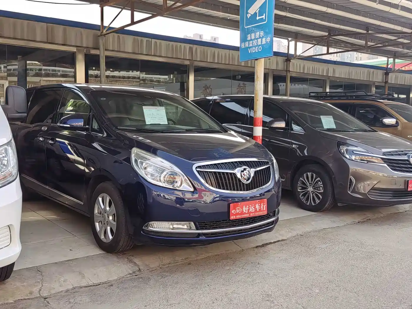 Buick GL8 2014 3.0L GT Luxury Business Elegance фото 3