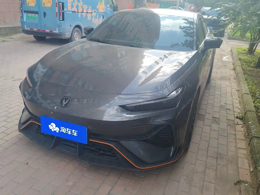 Changan UNI-V 2025 2025 2.0T Sport Version