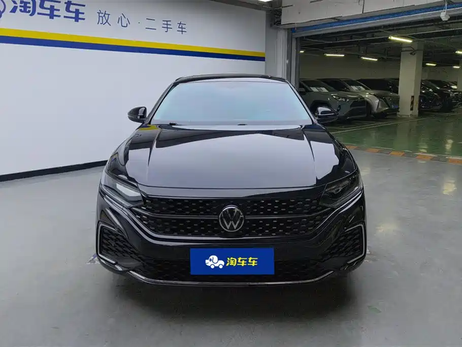 Volkswagen Passat 2023 Facelift 330TSI Starlight Elite Edition фото 2