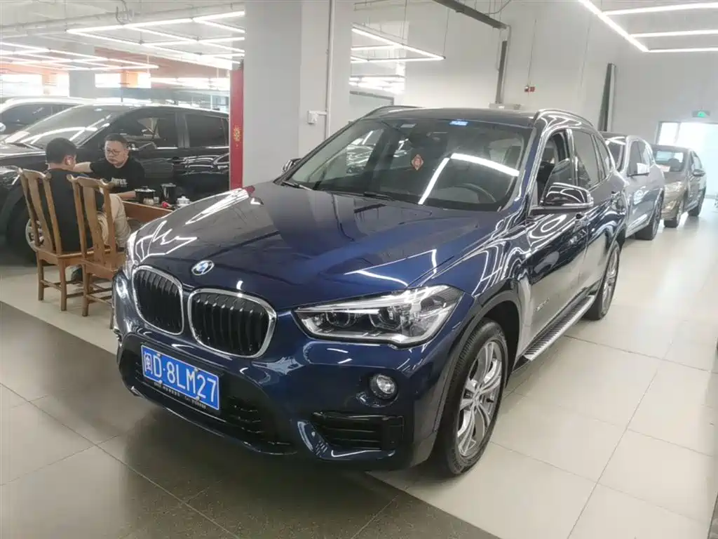 BMW X1 2016 sDrive18Li Luxury Model фото 3