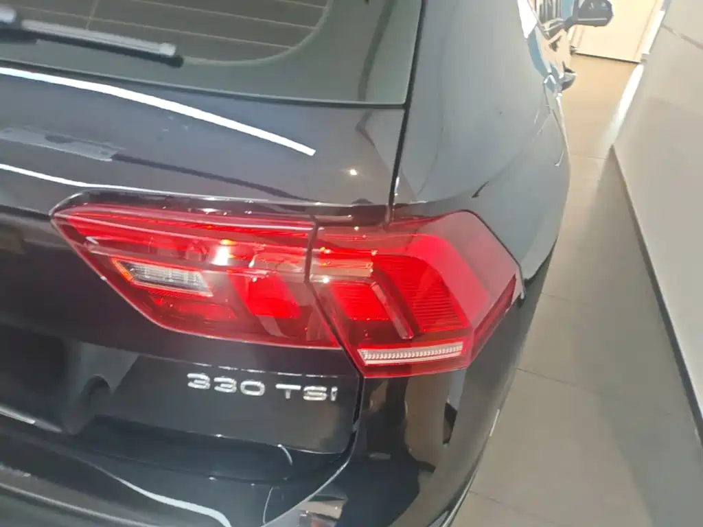 Volkswagen Tiguan L 2025 2025 330TSI Automatic 2WD R-Line Dragon Glory Edition