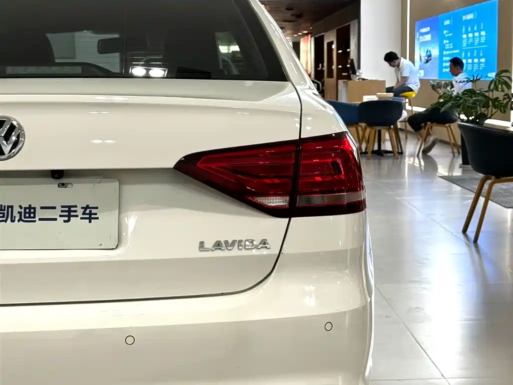 Volkswagen Lavida 2019 Lavida Start 1.5L Auto Trend (China VI) фото 16