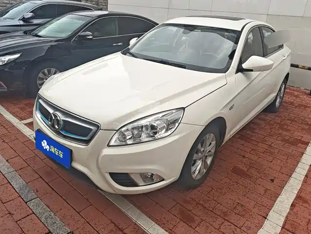  BAIC New Energy BAIC EU Series 2016 EU260 Joy Edition
