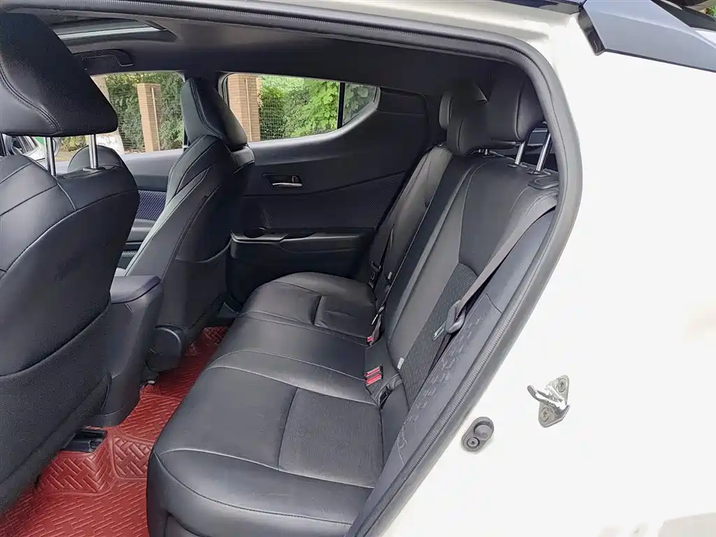 Toyota IZOA 2020 2.0L Yi Chi Edition фото 8