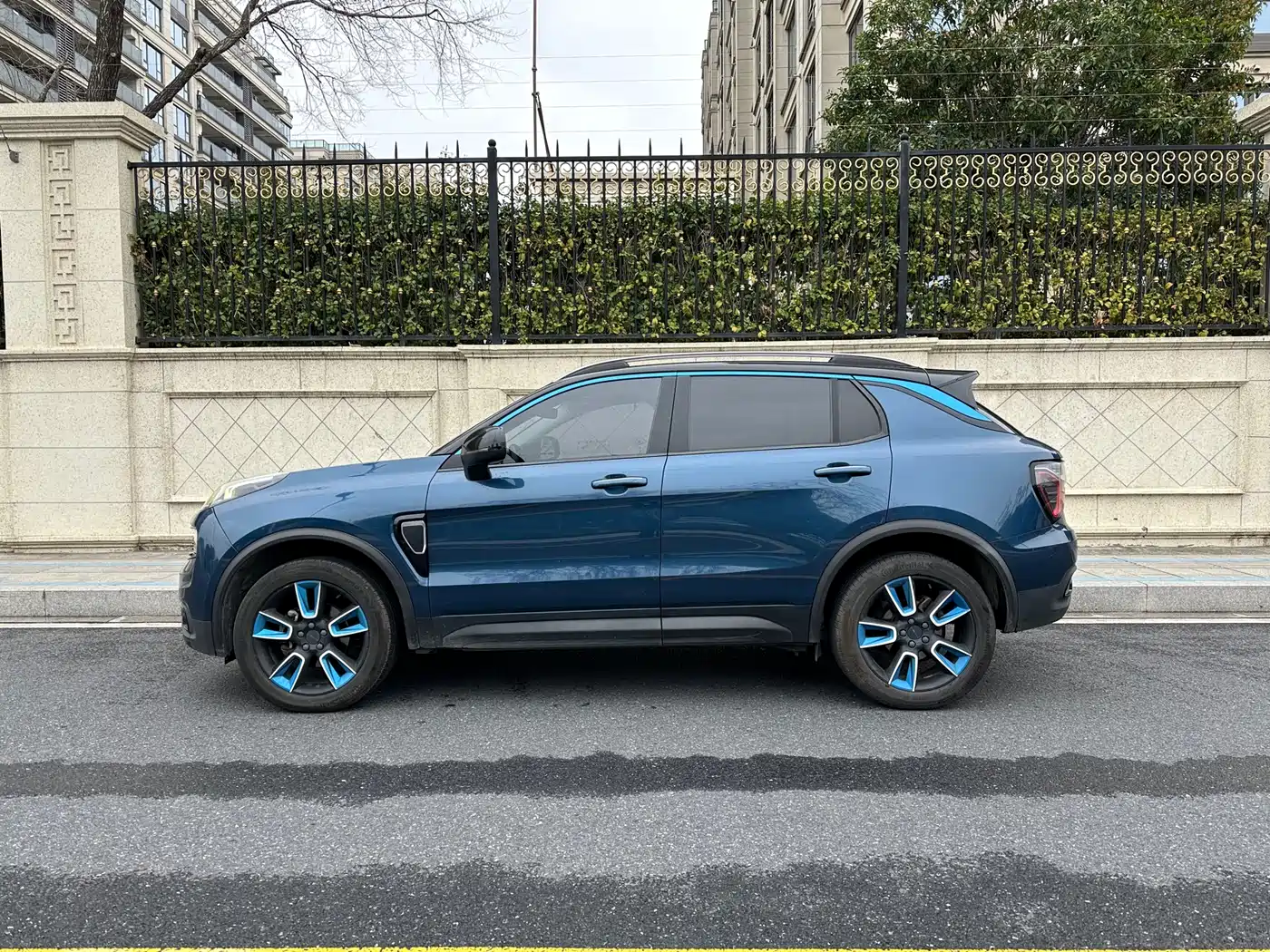 Lynk & Co 01 2017 2.0T 2WD Pro Version фото 3