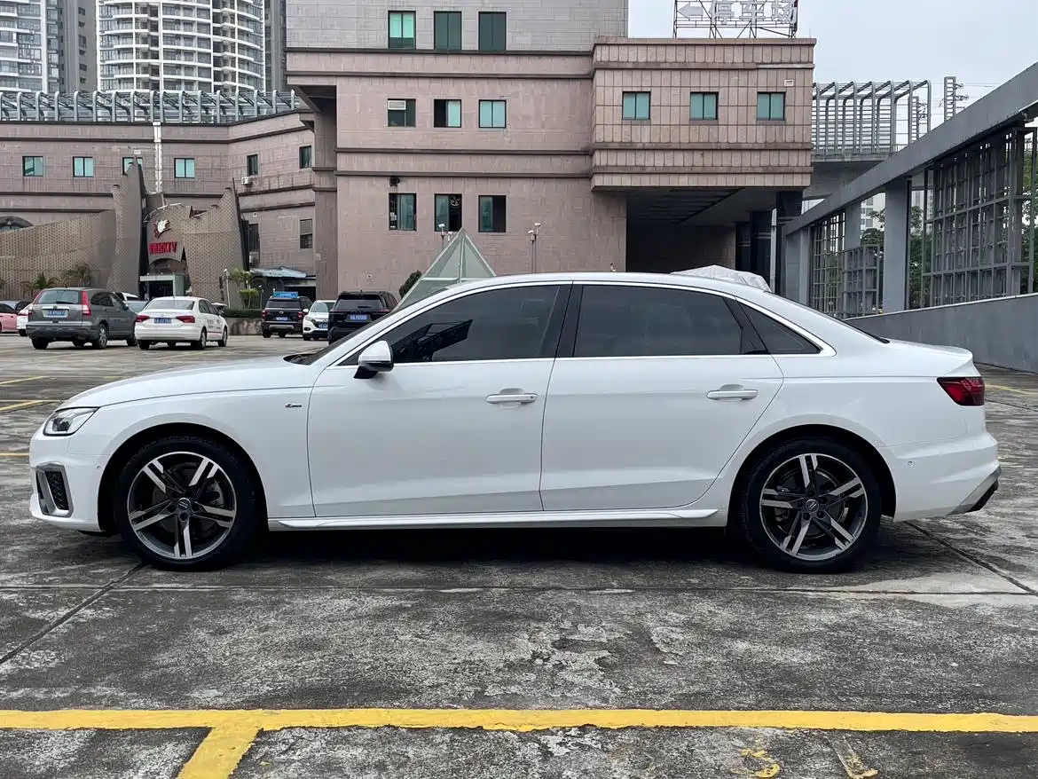 Audi A4L 2020 40 TFSI Luxury Dynamic фото 26