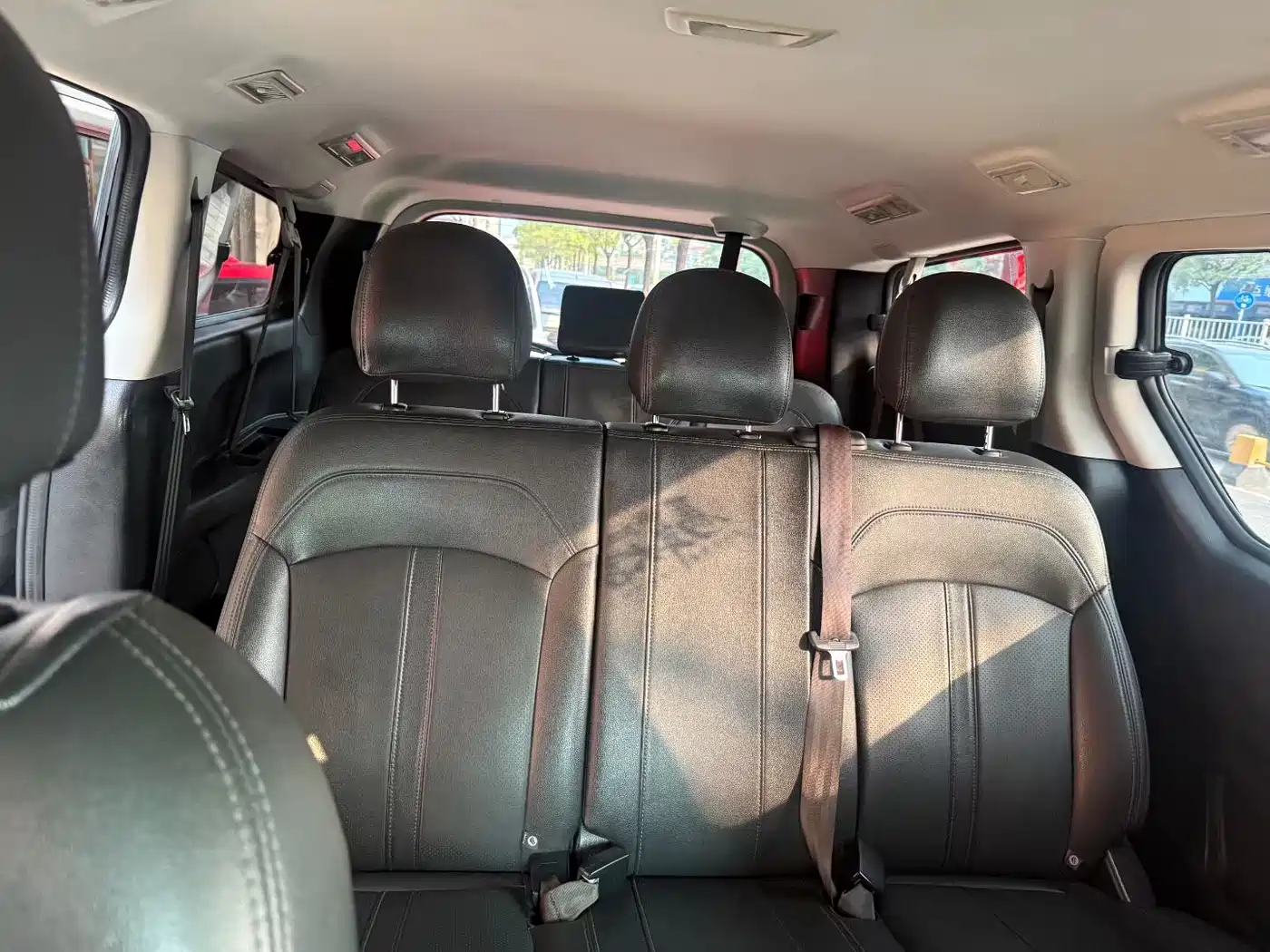 SAIC Maxus Maxus G10 2021 2.0T Manual Elite Edition Diesel 8-Seater фото 6