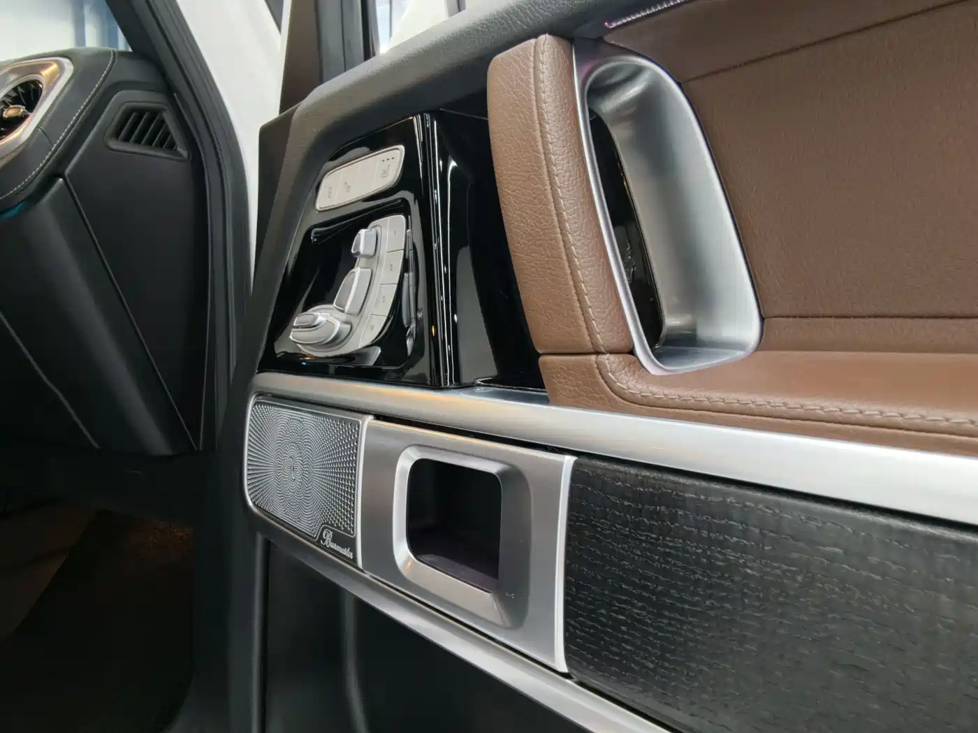 Mercedes-Benz G-Class 2023 G 350 фото 12