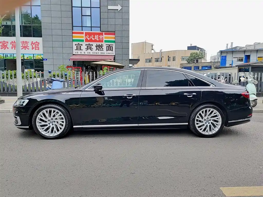 Audi A8 2019 Plus A8L 50 TFSI quattro Comfort фото 3