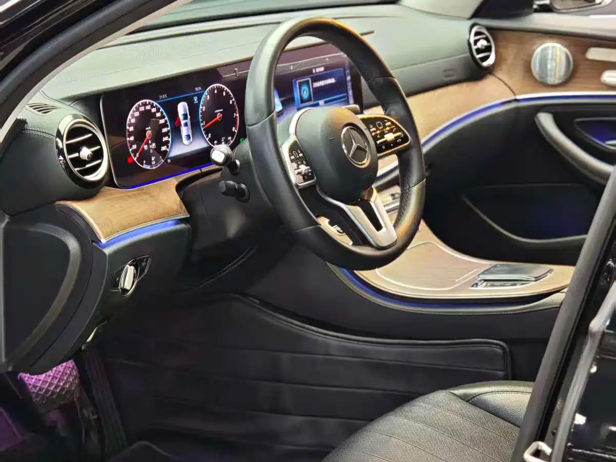 Mercedes-Benz E-Class 2020 E 300 L Luxury Model фото 17