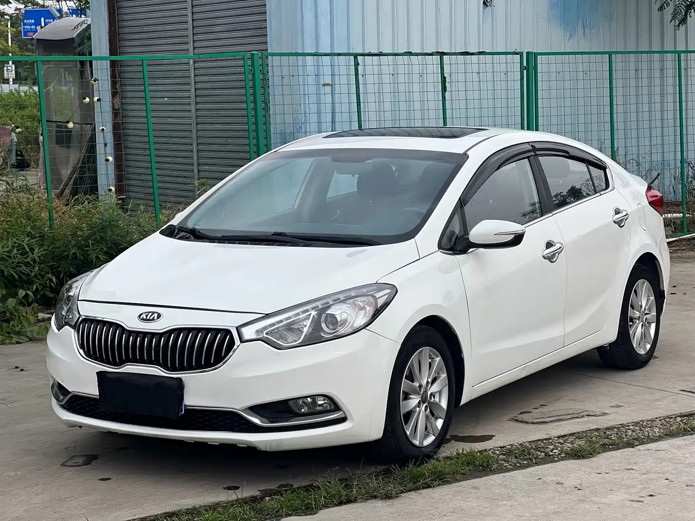 Kia K3 2015 1.6L Automatic GLS
