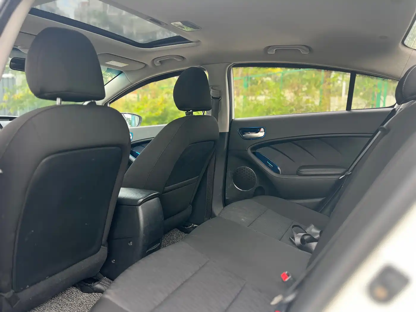 Kia K3 2015 1.6L Automatic GLS фото 6