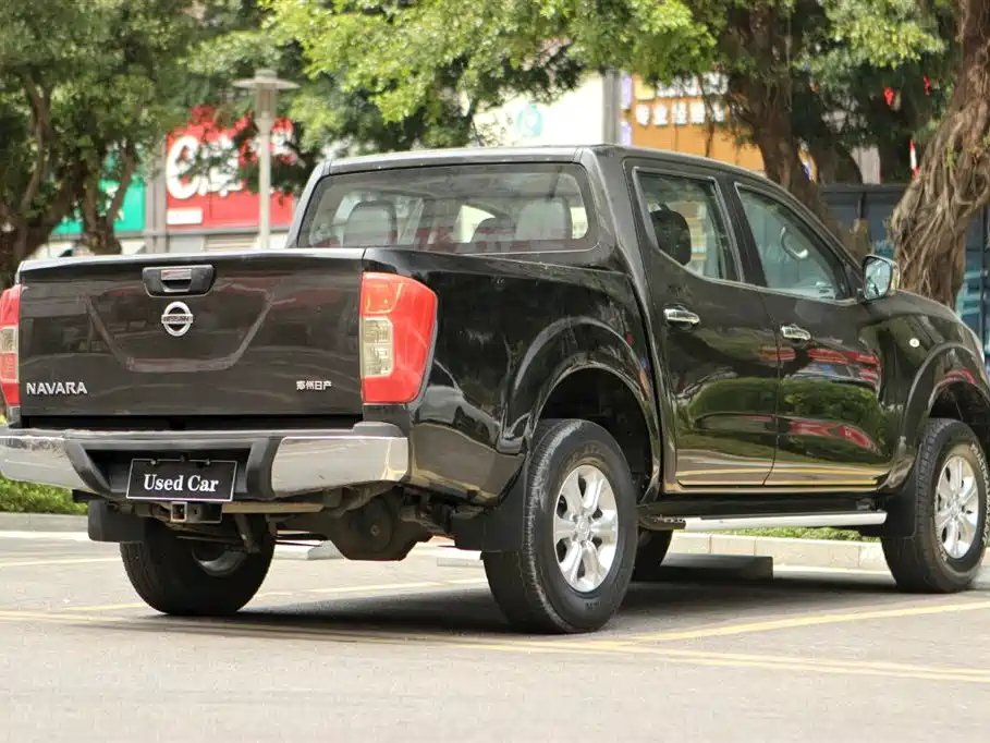 Nissan Navara 2017 Model 2.5L Automatic 4WD Luxury QR25 фото 7