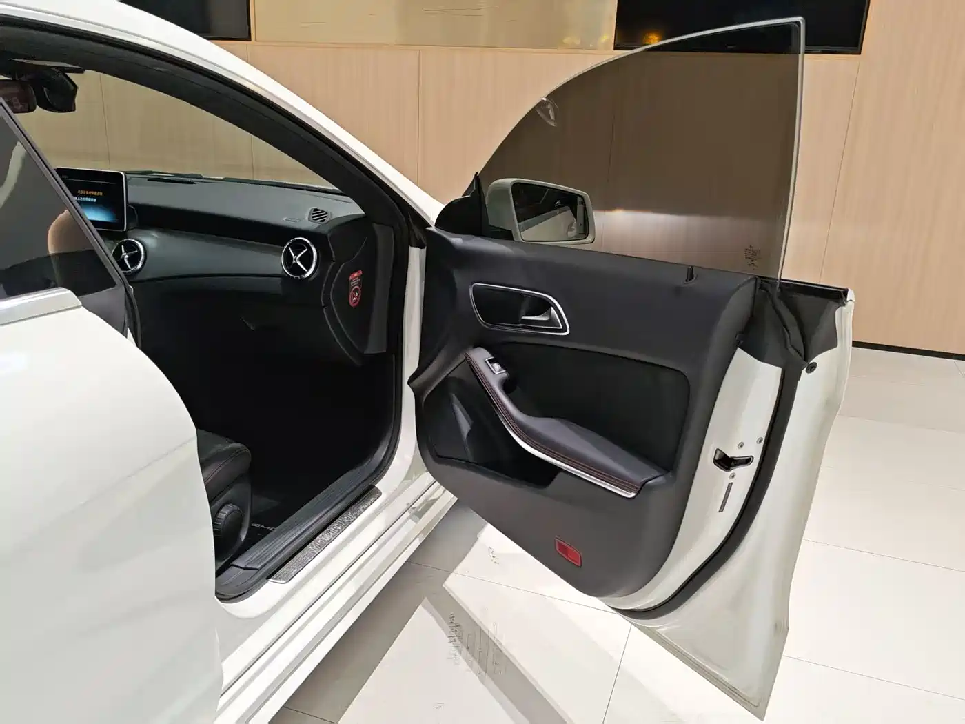 Mercedes-Benz CLA (Import) 2015 CLA 220 4MATIC фото 16