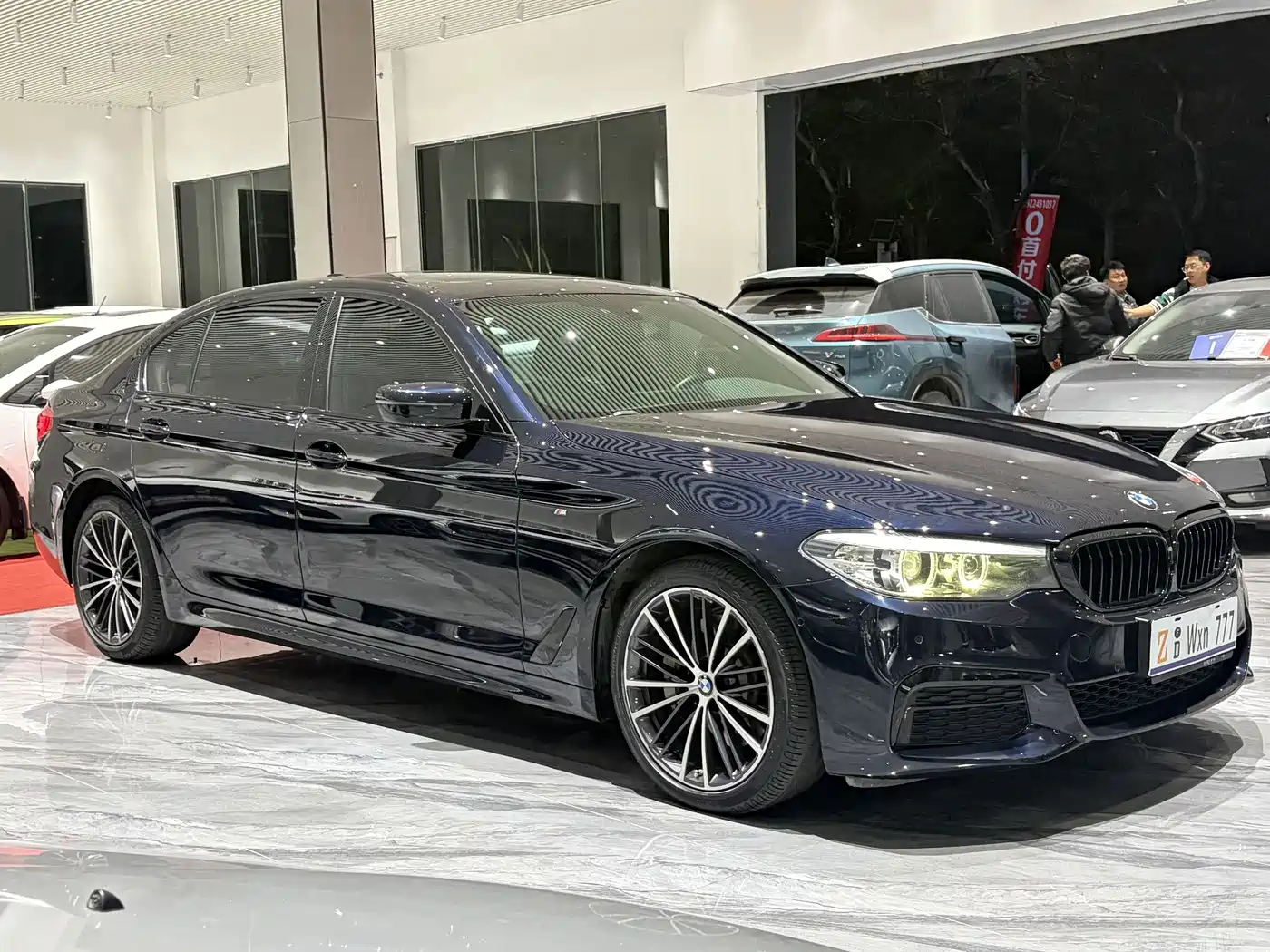 BMW 5 Series 2019 530Li Leading M Sport Package фото 4