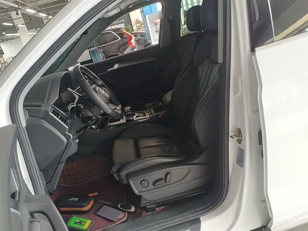 Audi Q5L 2022 Facelift 40T Luxury Dynamic фото 15