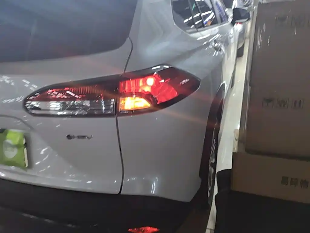 Toyota Frontlander 2024 2.0L Smart Hybrid Dual Engine Leading Edition фото 8
