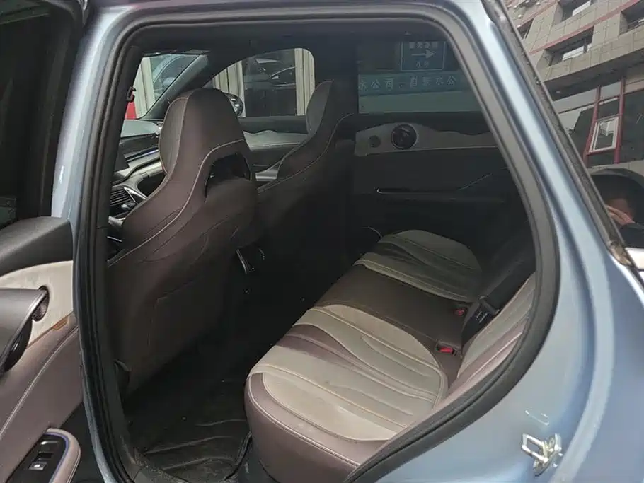 BYD Frigate 07 2023 DM-i 100KM Premium фото 11