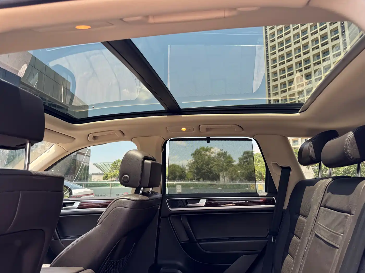 Volkswagen Touareg 2011 3.0TSI Comfort фото 13