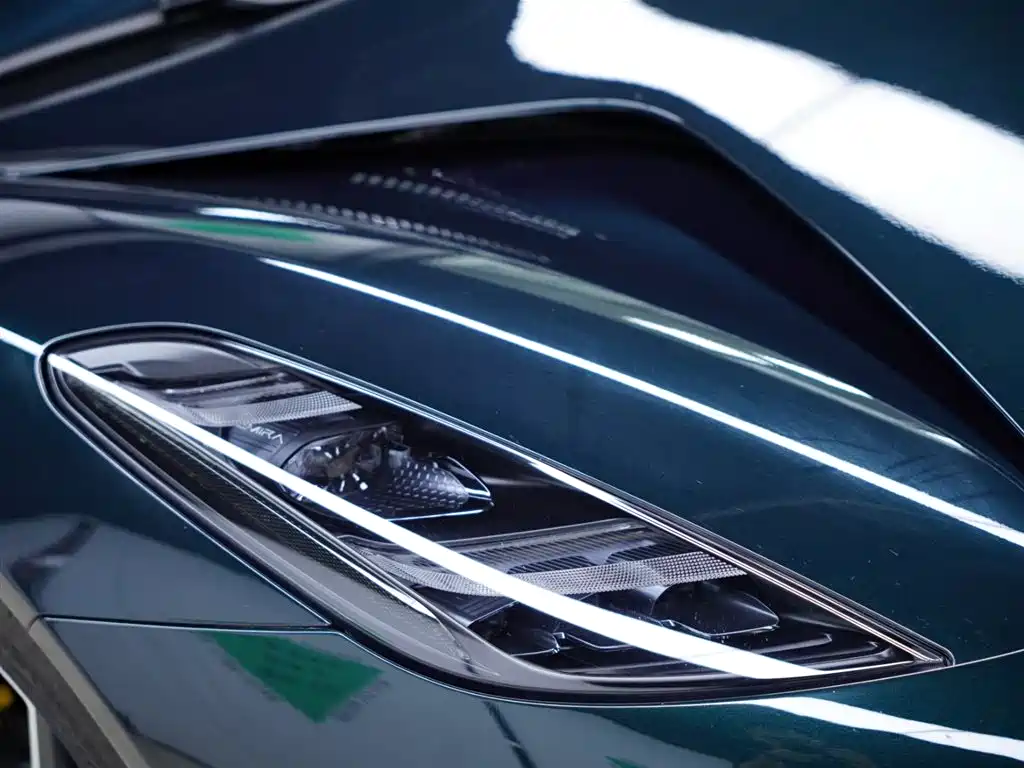 Lotus Cars EMIRA 2021 2.0T DCT First Edition фото 15