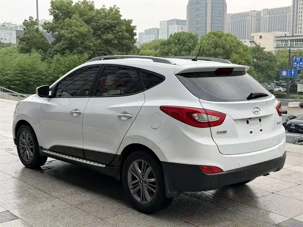 Hyundai Beijing Hyundai ix35 2013 2.0L Auto 2WD Smart GLS China IV фото 8