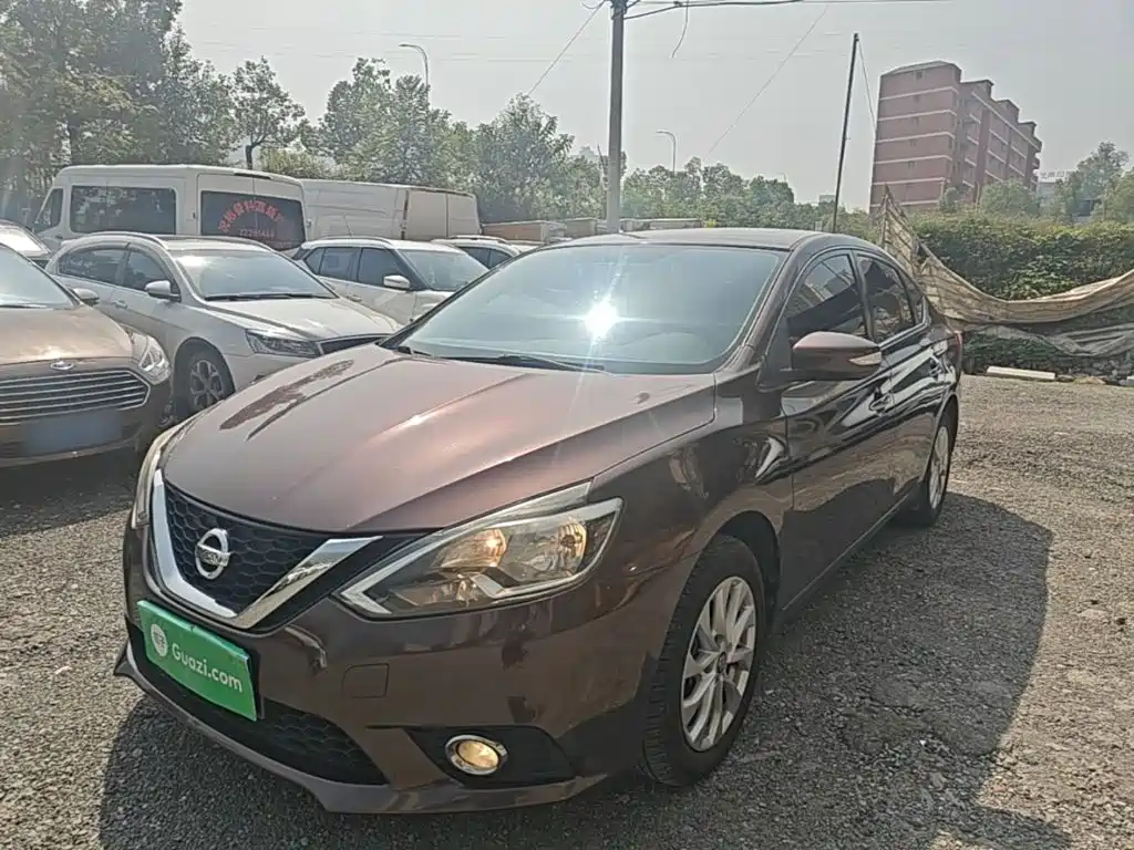 Фото 2 - Nissan Sylphy