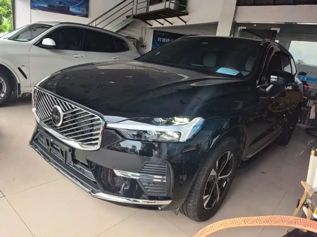 Volvo XC60 2025 2026 Model B5 AWD Smart Elite Luxury